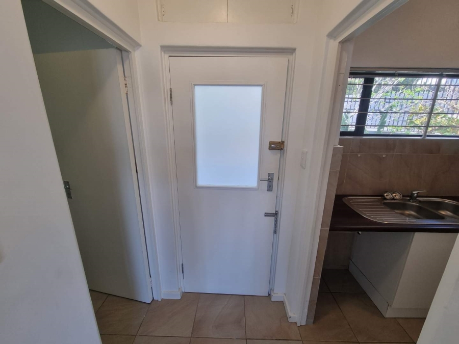 To Let 0 Bedroom Property for Rent in Sea Point Western Cape
